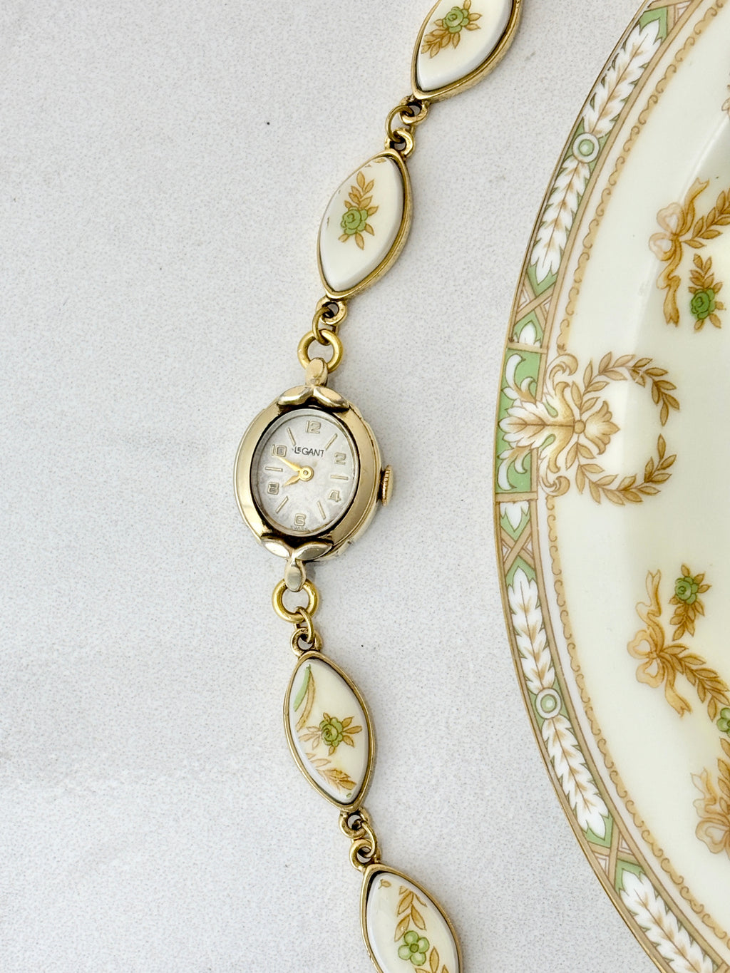 Antique Le Gant manual watch