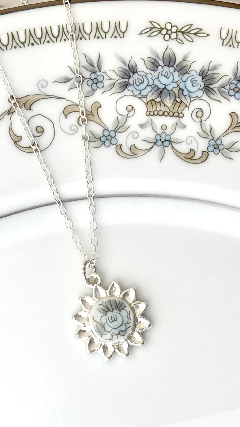 Diane Sunflower Necklace