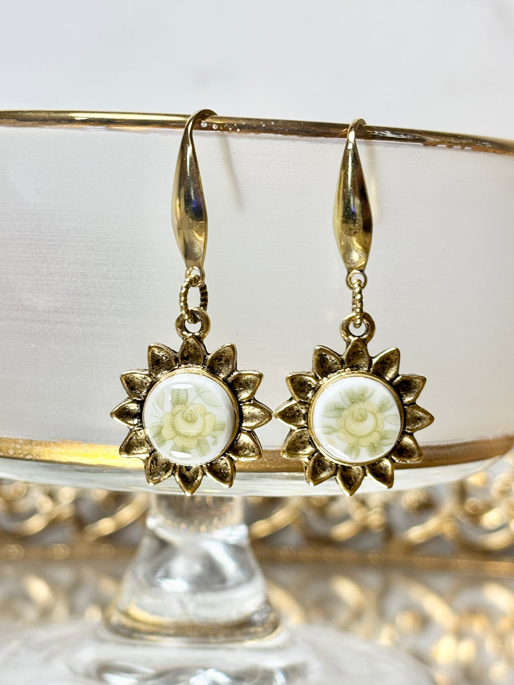 Rose Crest Sunflower Earrings