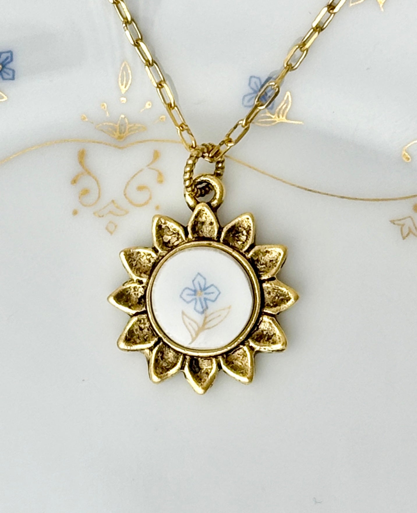 Tirschenreuth Bavaria Baronesse Gold Sunflower  Necklace