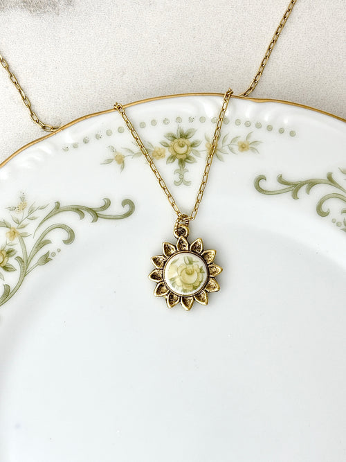 Crest Norleans Sunflower Antique Gold Necklace