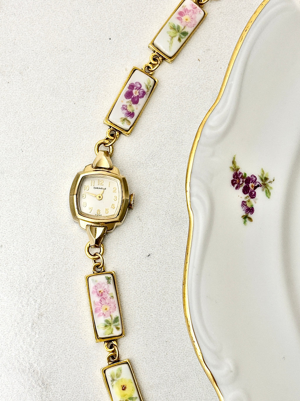 Antique Caravelle manual watch with Johann Haviland