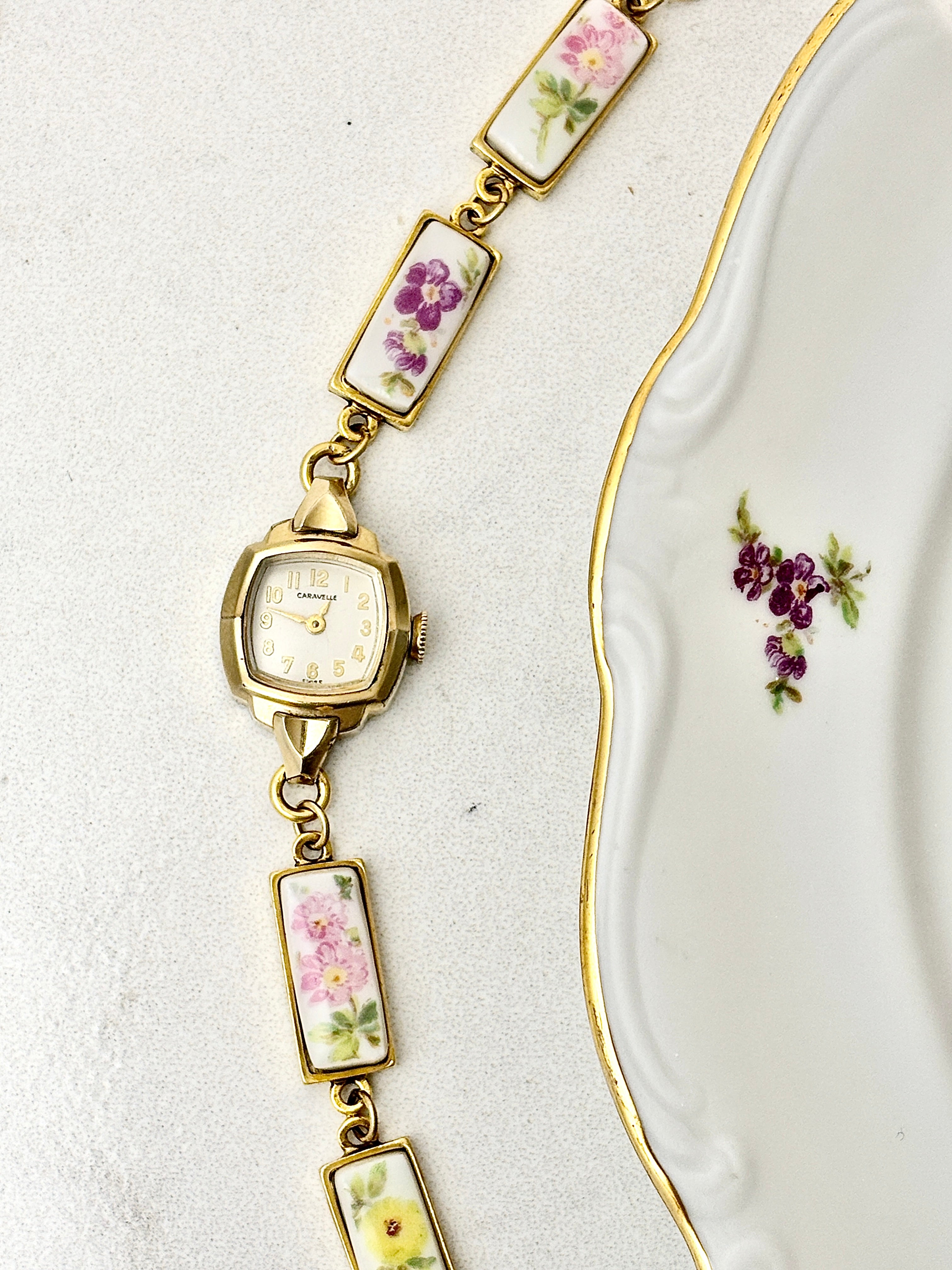 Antique Caravelle manual watch with Johann Haviland