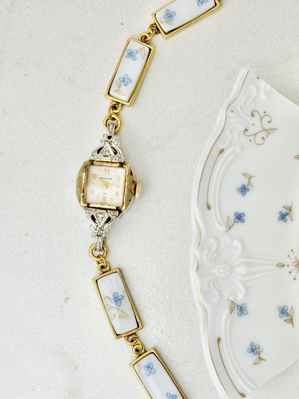Vintage Hallmark manual watch with Tirschenreuth Bavaria Baronesse