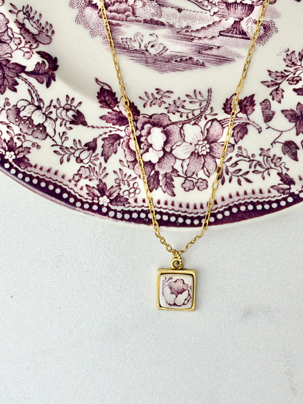 Royal Staffordshire Purple Gold Antique Gold Necklace