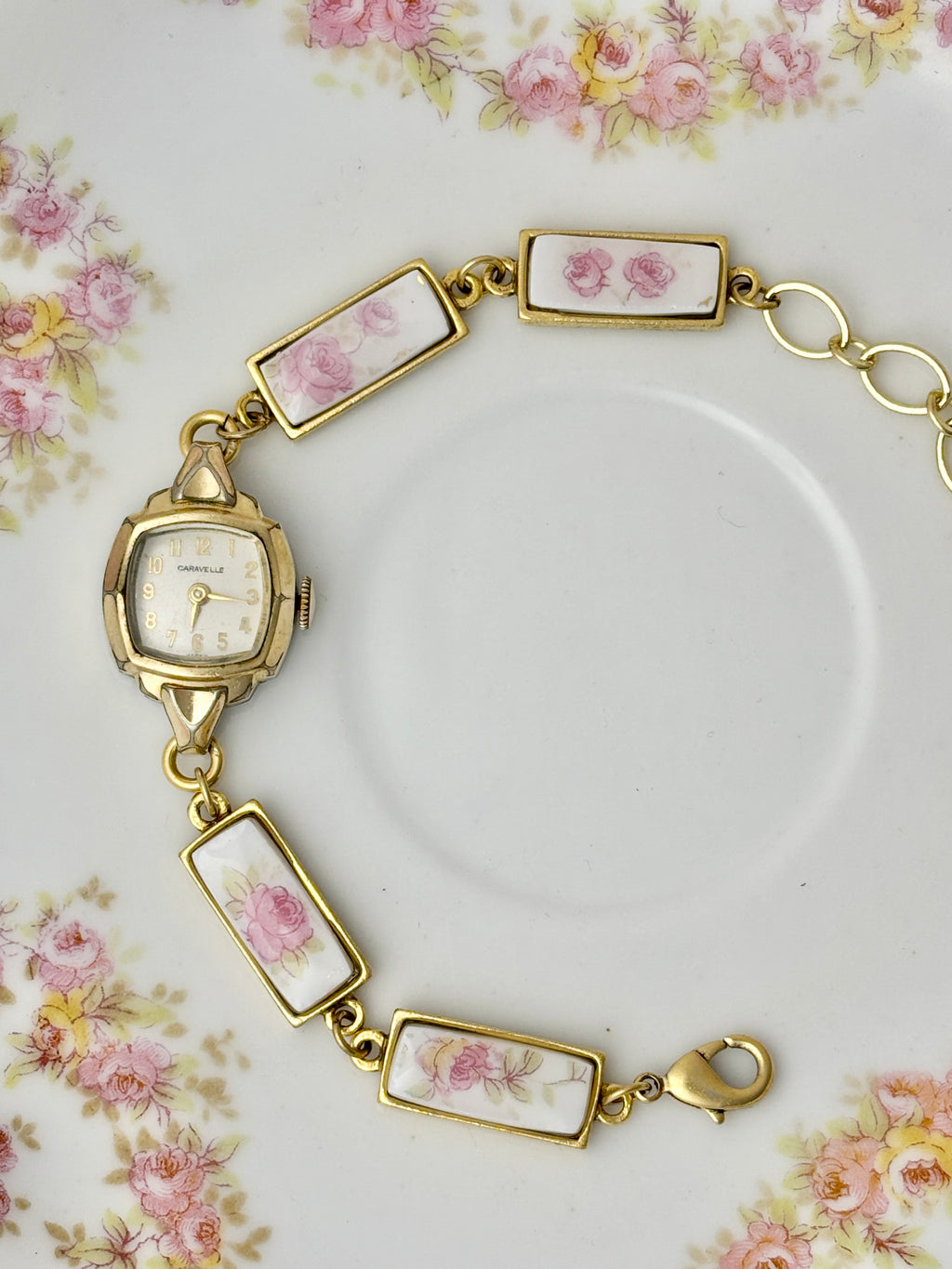 Antique Caravelle manual watch with Mieto