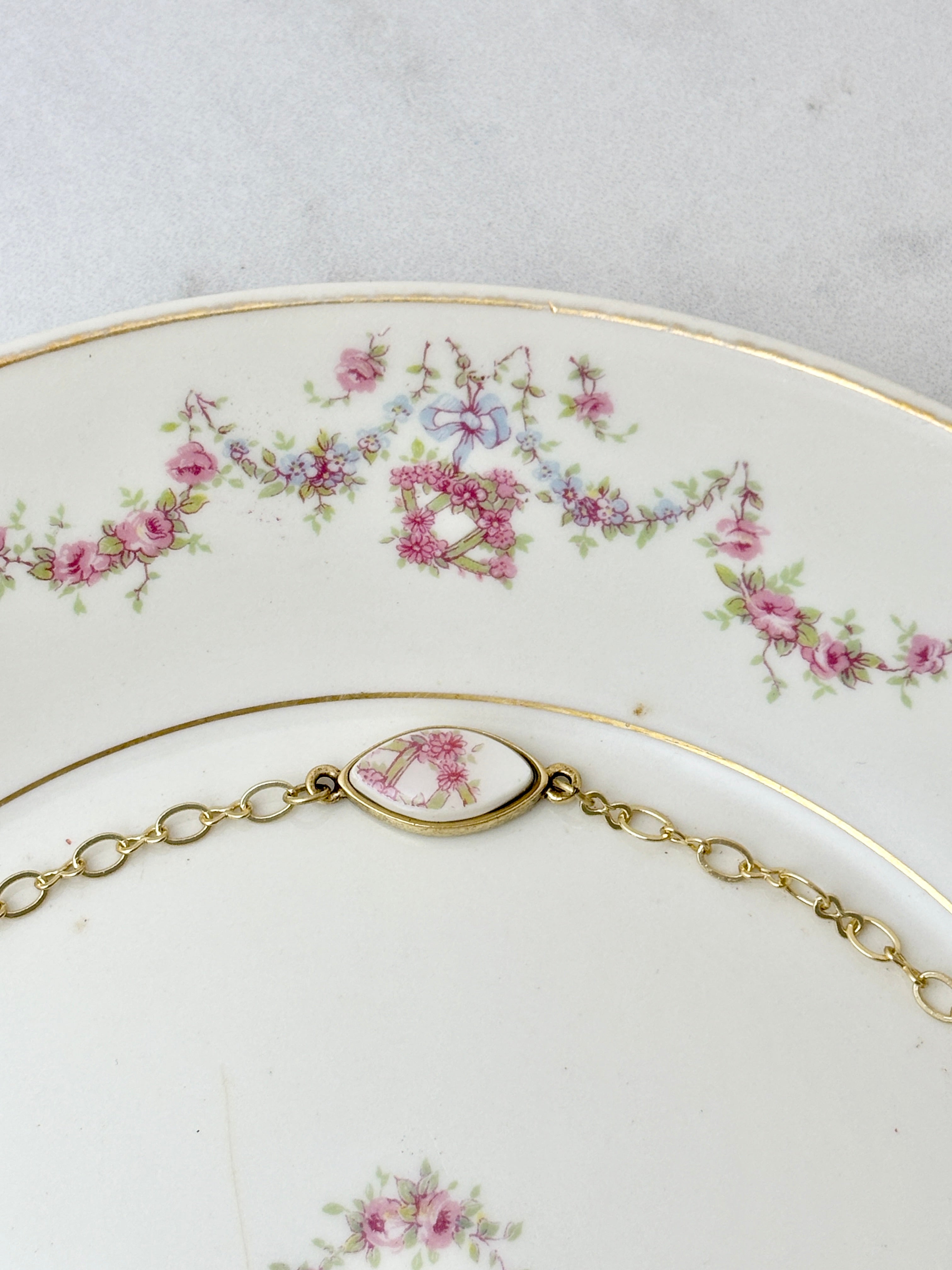 Old Ivory Pink Gold Bracelet